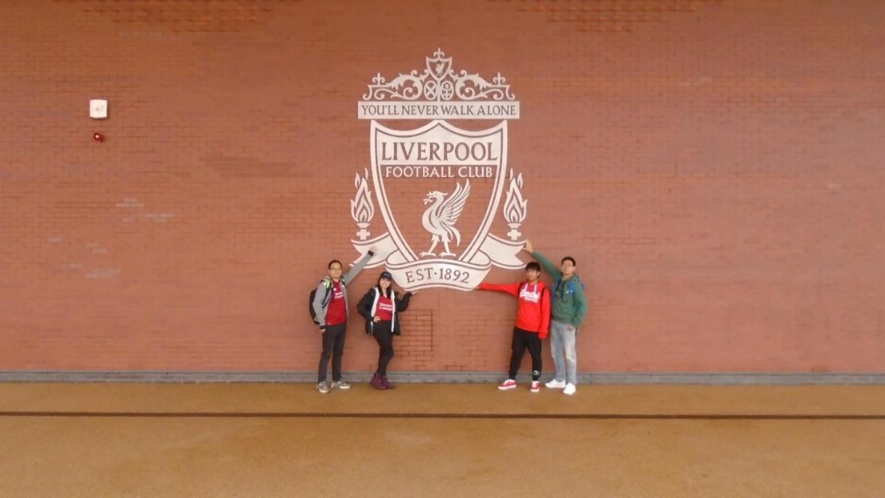 Tea In Liverpool - Private - Quiet - Ground Floor - En-Suite - Walk-In-Shower Екстериор снимка
