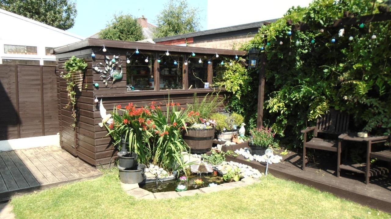 Tea In Liverpool - Private - Quiet - Ground Floor - En-Suite - Walk-In-Shower Екстериор снимка